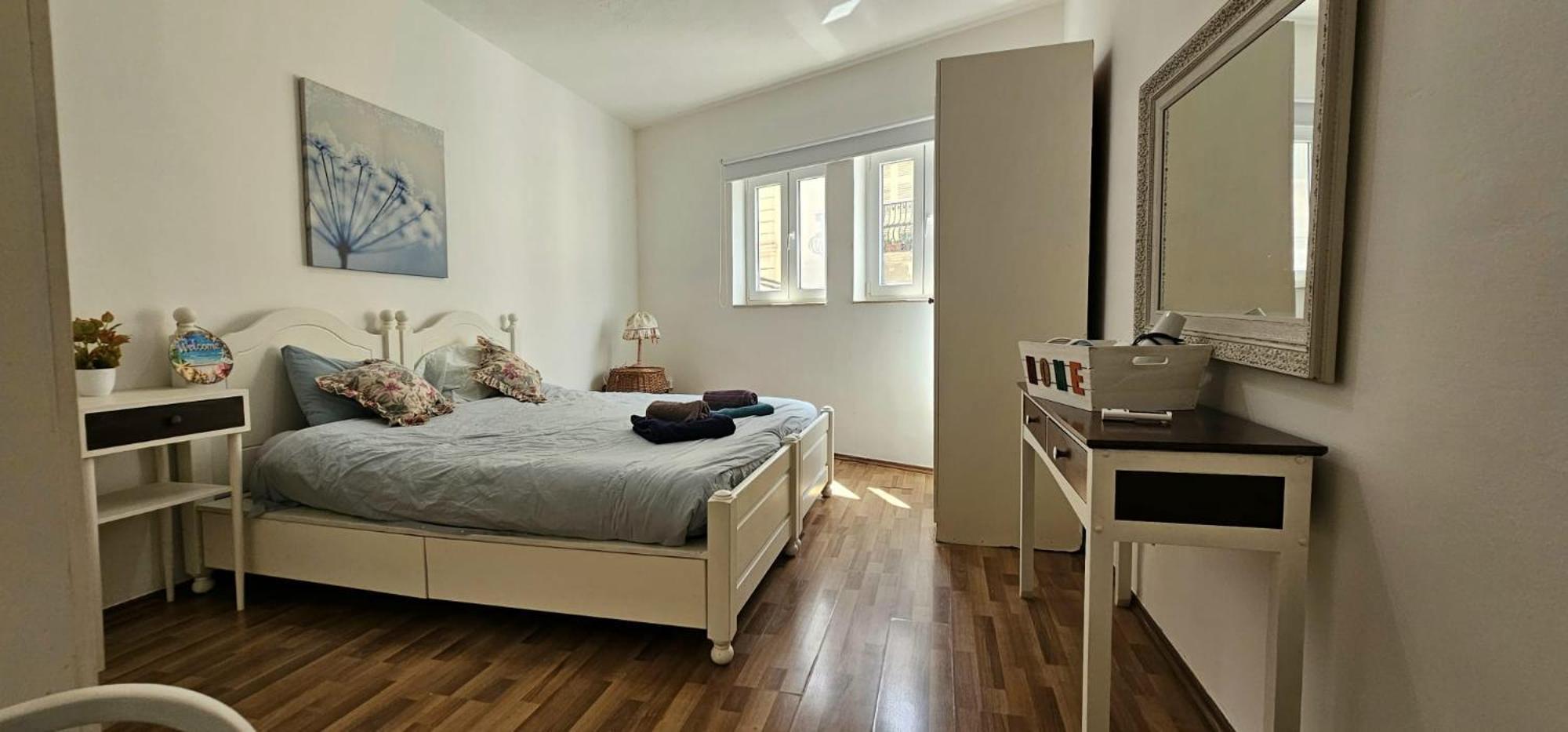 Seaview Cozy In A Prime Location S6 *
