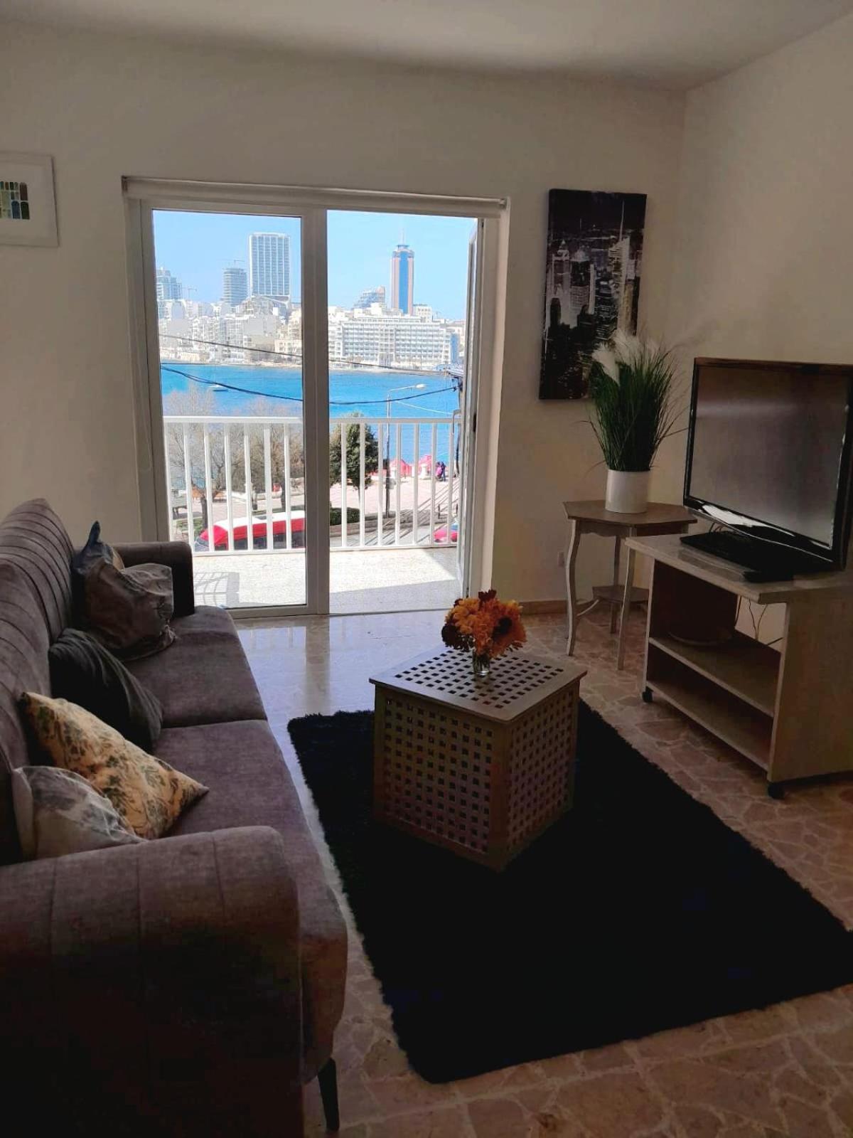 Seaview Cozy In A Prime Location S6 * Sliema