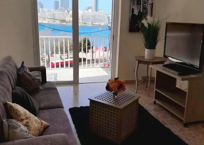 Seaview Cozy Stay In A Prime Sliema Location S6