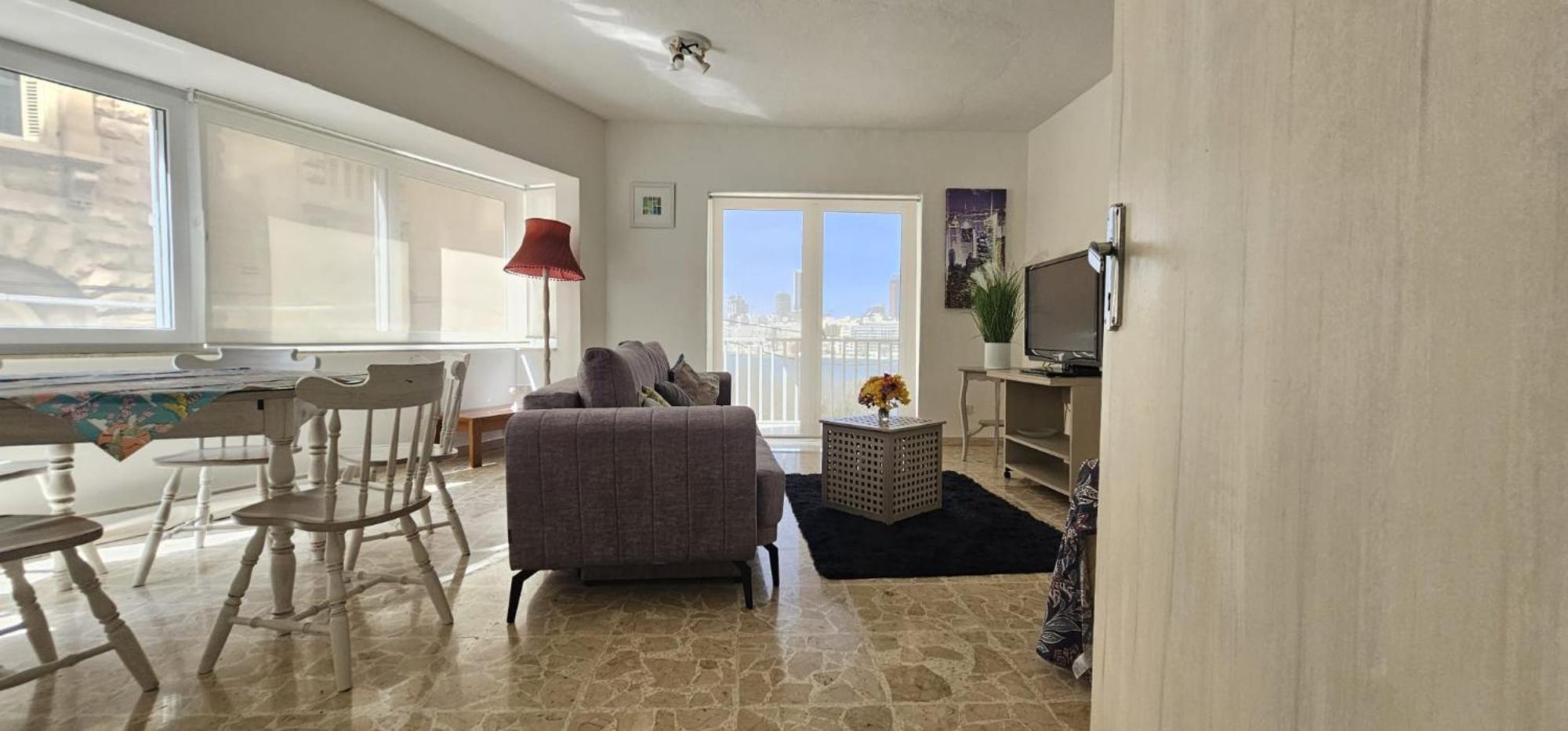 Seaview Cozy In A Prime Location S6 *